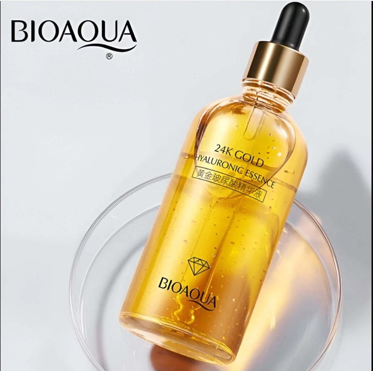 “Frasco de sérum facial con fórmula antioxidante para hidratación profunda y efecto lifting.”